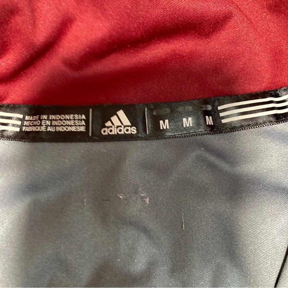 🔥 Adidas Athletic Pullover – Sporty Performance Style 🔥 - Picture 7 of 12